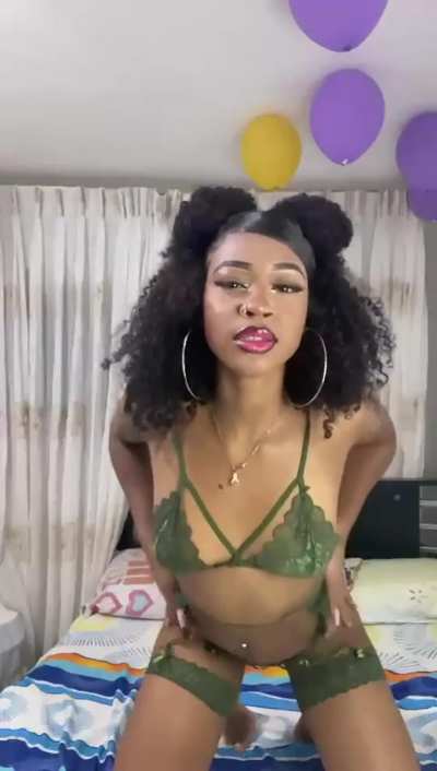 Lick my pussy