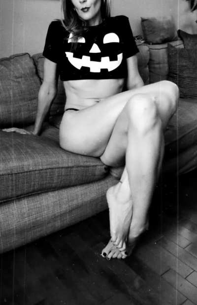 Happy Halloween 🎃 Hope you have a Spooktacular day! 