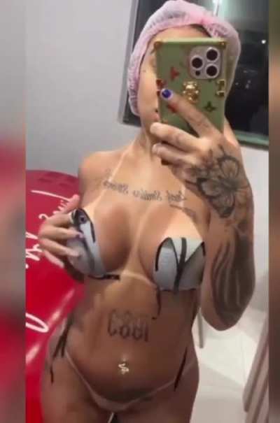 Safadas Dj Nathi toda pelada com amiga