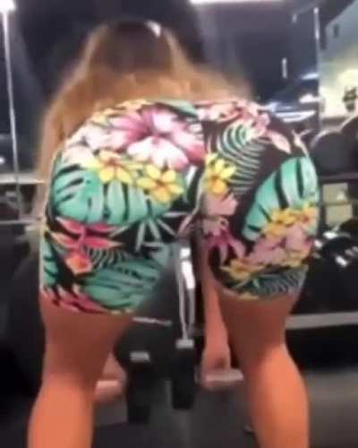 Im so fucking horny I would fuck the shit outta her😈🤤<wbr>💦💦🍆💦🐱