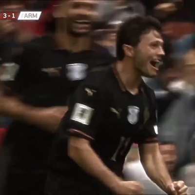 Golaço de falta de João Neves contra a Armênia