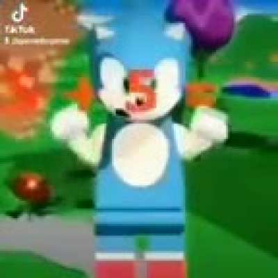 Dicen shh shh shh hola ases pollo es pollo con wb ok al oído llenos dicen panta