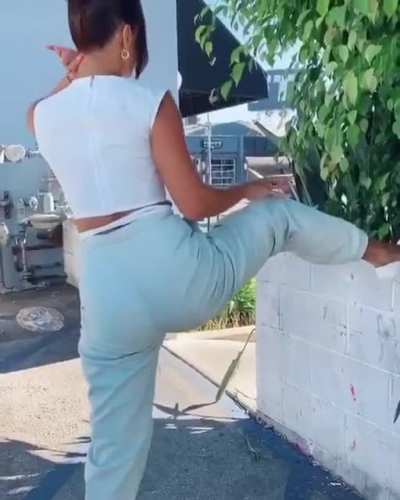 working that ass