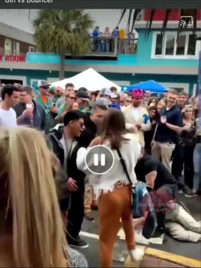 Girl knocks out guy to save her boyfriend