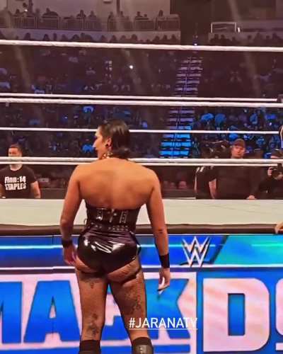 Rhea’s taunt 👋 🍑