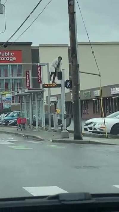 Stanky Leg Guy on Aurora