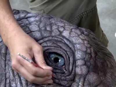 Animatronic Apatosaurus.
