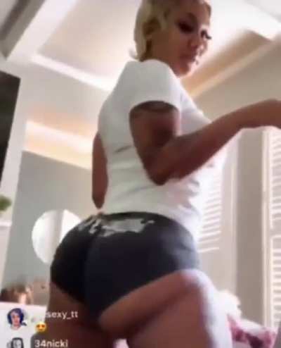 her videos in slo-mo are better.