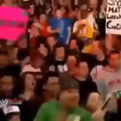 Jhon Cena dice la palabra con B