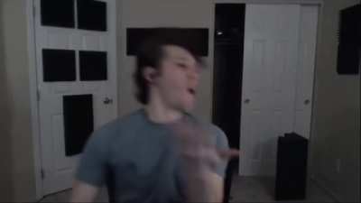 Jerma slaps himself but sloppily interpolated with ai