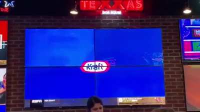 The out of sync TV