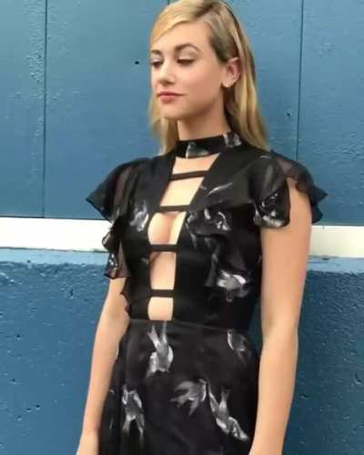 Lili Reinhart