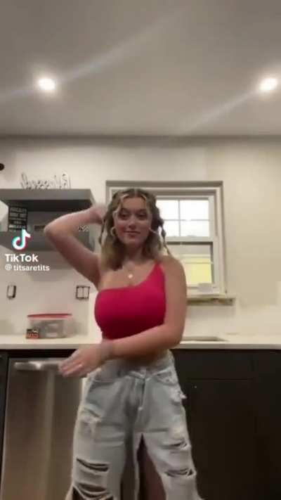 madisonverbit: @titsaretits