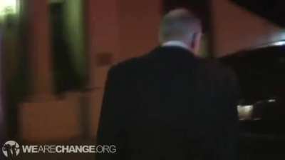 Flashback to 2012: @Lukewearechange confronts Lord Jacob Rothschild on the street, telling him, 