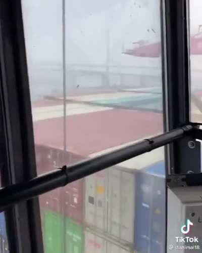 I would have a hard time working here