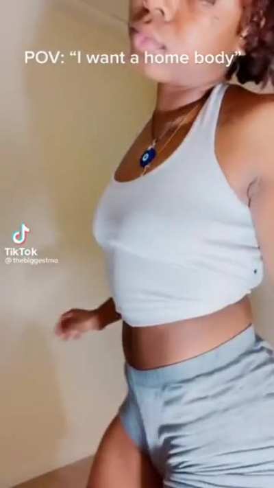 Mo