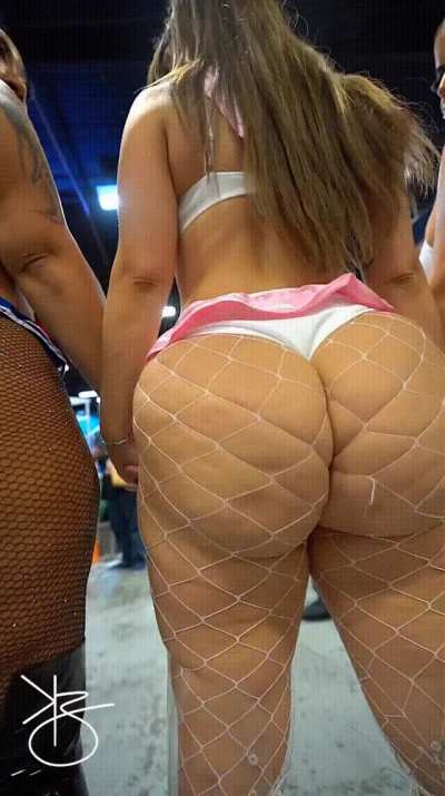 team booty✔✔✔