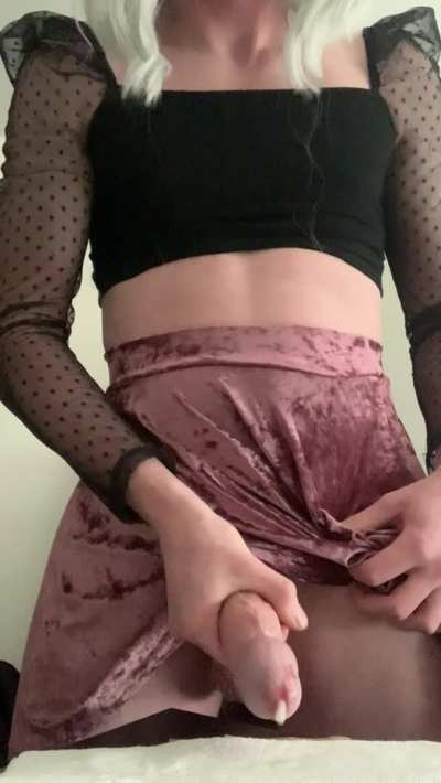 Would you drink the cum from under my skirt? 🤤