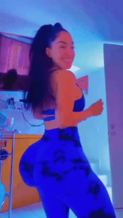 Damn🥵