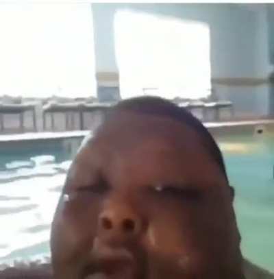 UÆ