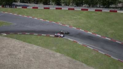 Super tight overtake after over 10 laps chase @Nürburgring!