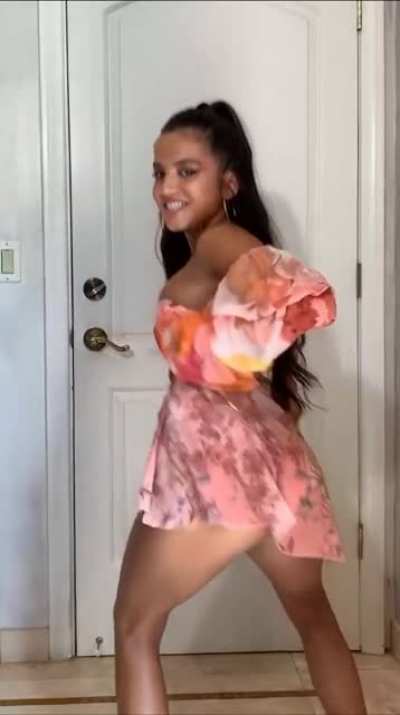 Isabela Merced - MV BTS Ass Peek - Looped, Cropped, Brightened, Slowed, Dain'd and AI'd