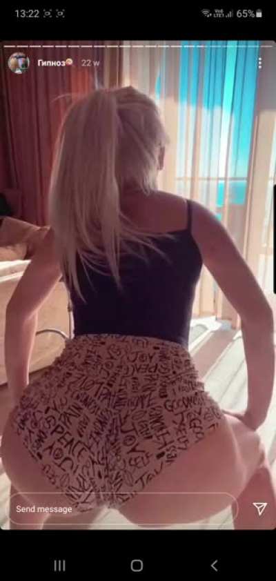 🤯