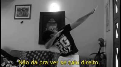 Esse foi cara mais mito que fez o desafio da garrafa