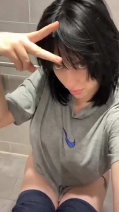 Billie in the bath