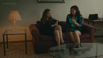 Anna Drijver & Elise Schaap in ‘Unde<wbr>rcove<wbr>r’ 
