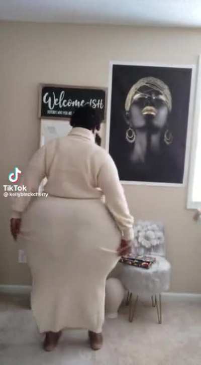 Milf dumb booty