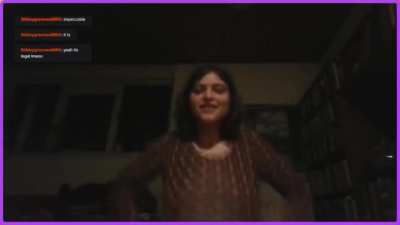 Shy Girl Flashes Her Tits For Viewer (0:35)