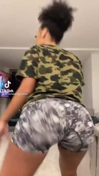 TikTok : @victoriamargaritaaa