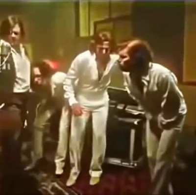 так делали шедевры от Bee Gees