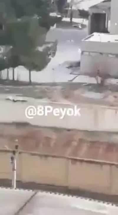 Mesut kalk Lan! Video Suriye'de 2 ypg li teröristin vurulması
