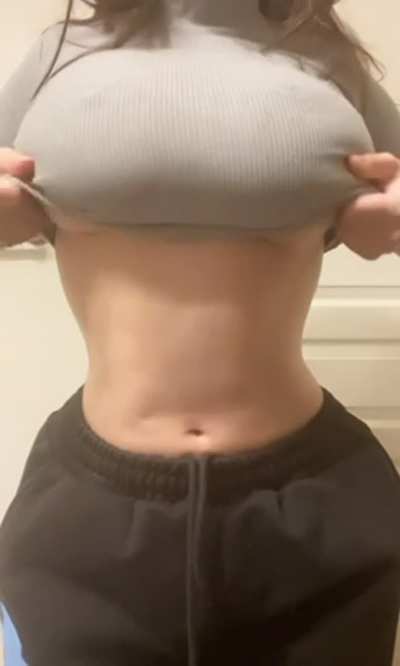 My tits are too big for this crop top [drop]