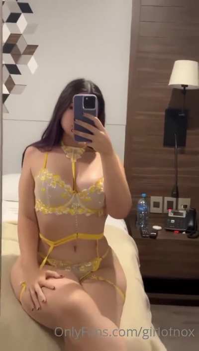 Que rica putita girlofnox 🤤