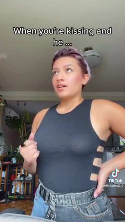 👀