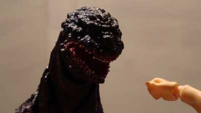 I think i have downloaded wrong godzilla movie