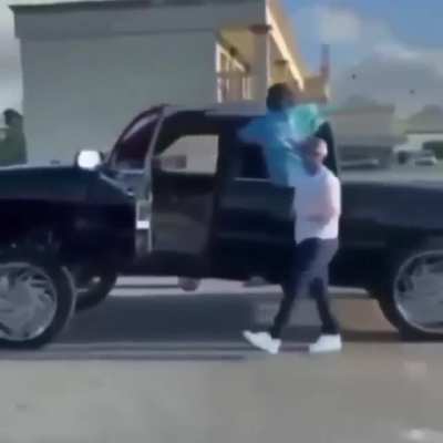 Idiot and his car