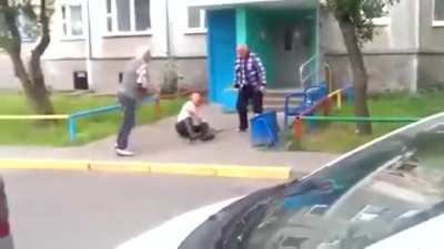 Thomsen saliendo del penal a los 72 años