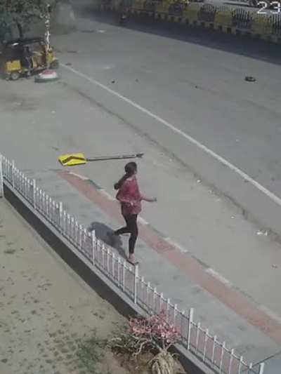 The Weasley Brothers seem to have run out of gas before making it to hogwarts