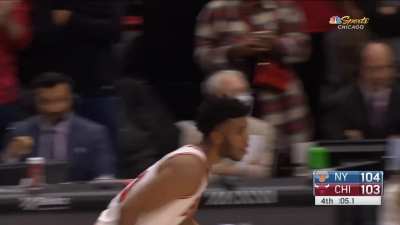 [Highlight] Randle leaves the door wide open with two missed free-throws