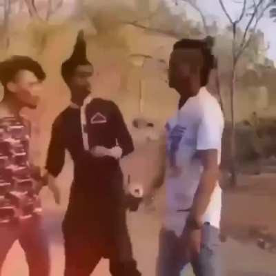 Indian guy gets absolutely destroyed in street fight