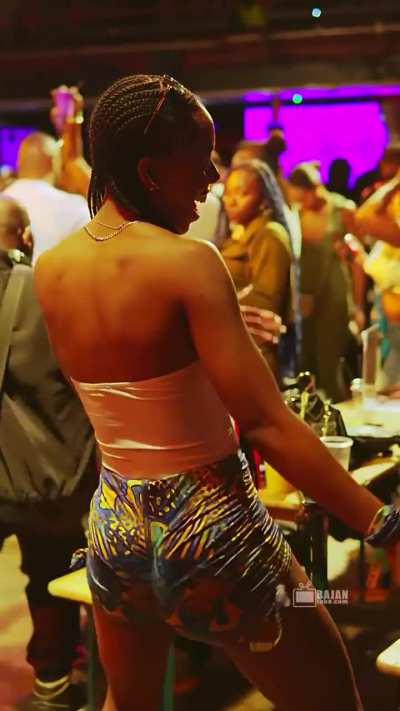 That wibble wobble 🍑