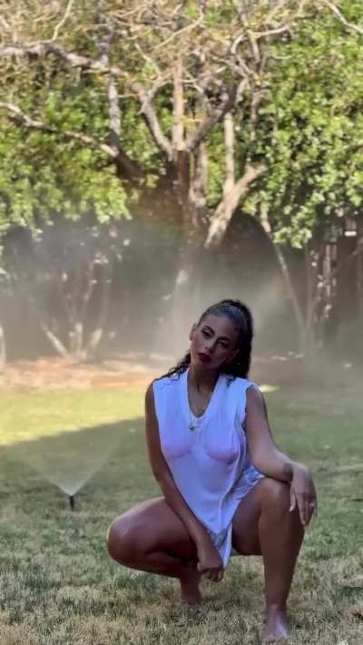 Samantha The Bomb