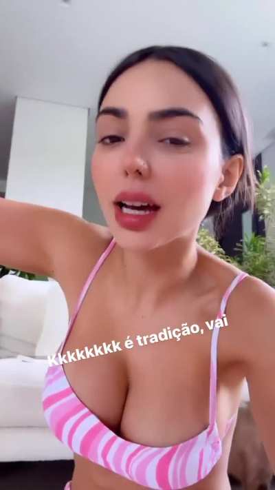 Nyvi Estephan