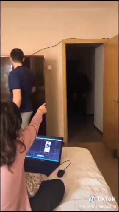 BEWARE JUMPSCARE!!!