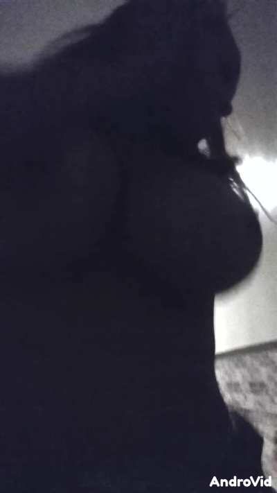 I like looking at her tits from this angle