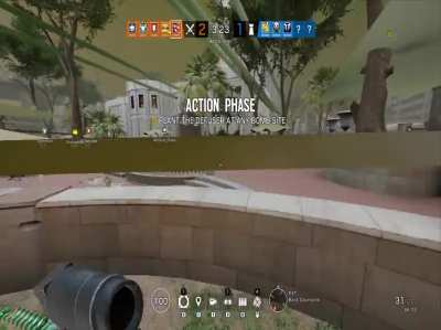 What causes this to happen? Playing on laptop PC.
